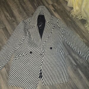 Brand New Womens Express Coat Sz XS